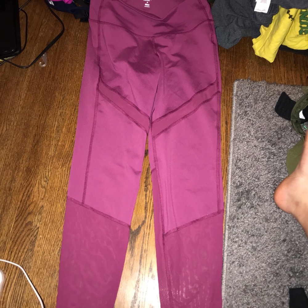 Cropped mesh leggings